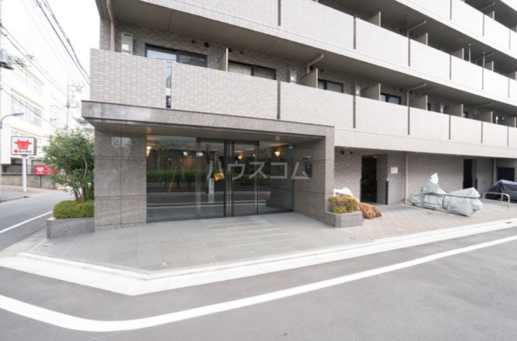 14/16 エントランス