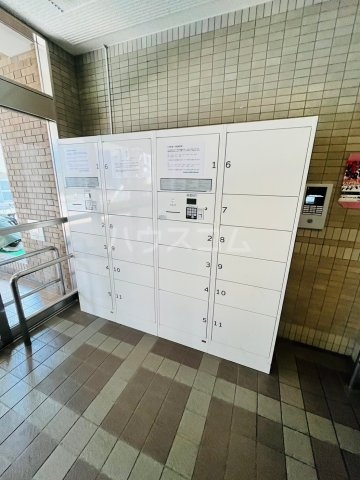 22/29 エントランス