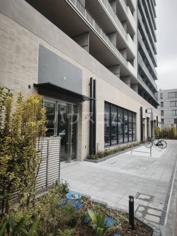 25/30 エントランス