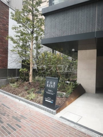 26/30 エントランス