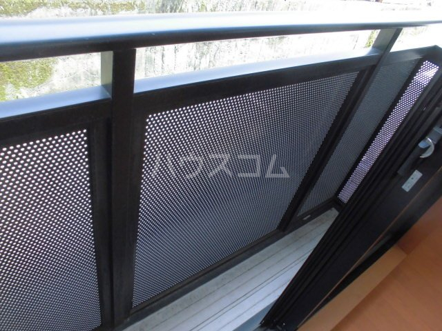 17/28 バルコニー