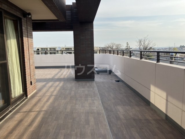 19/30 バルコニー