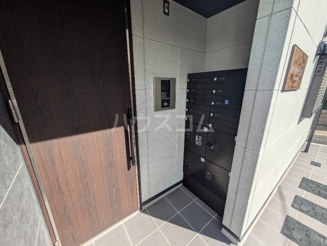 19/29 エントランス