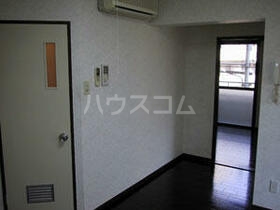 17/25 エントランス