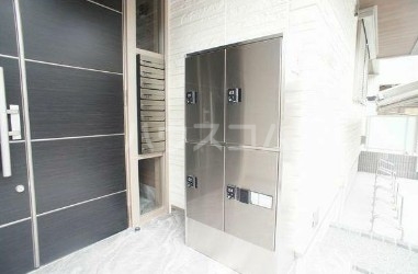 13/23 エントランス