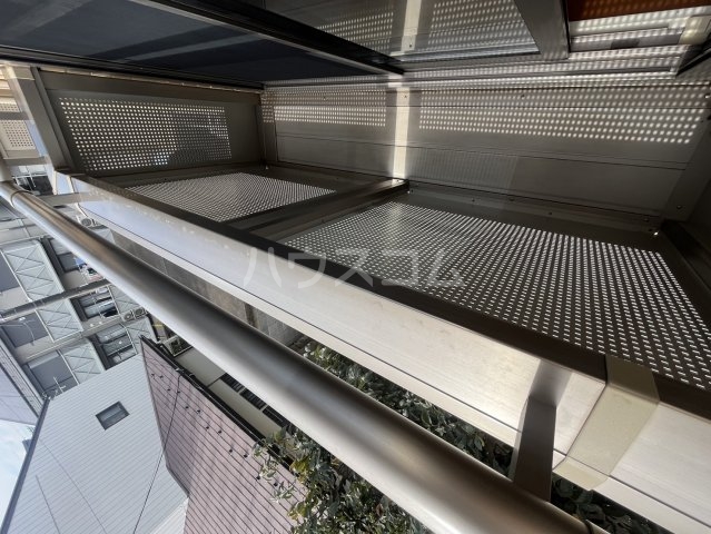 20/30 バルコニー