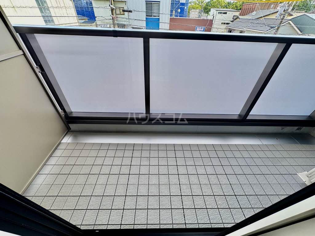 23/27 バルコニー