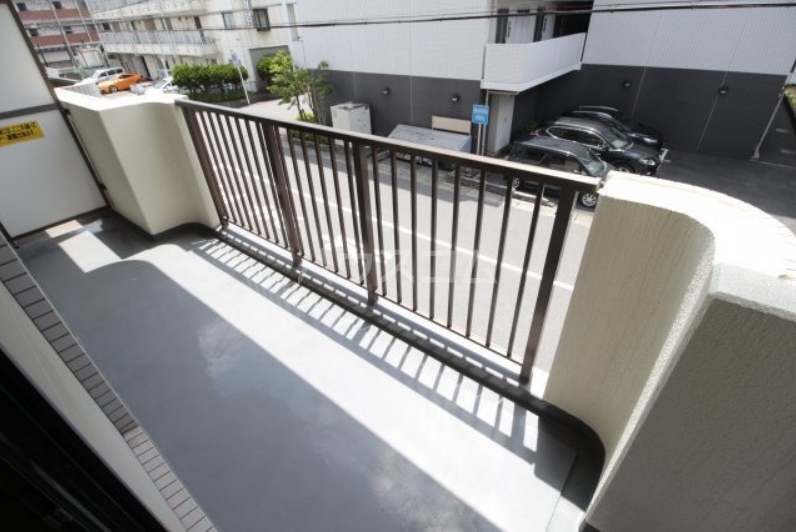 18/25 バルコニー