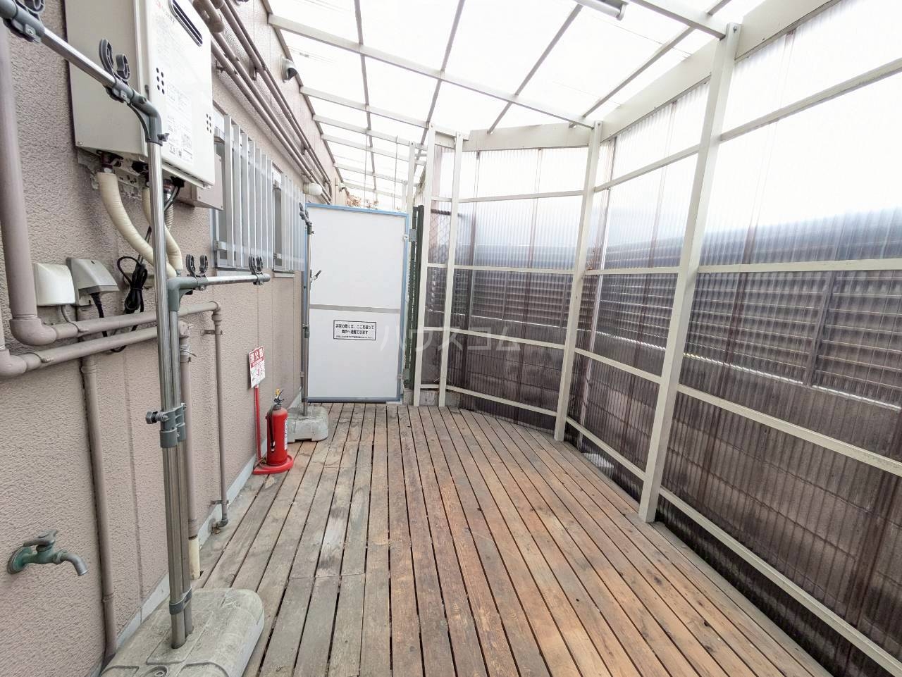 23/30 バルコニー