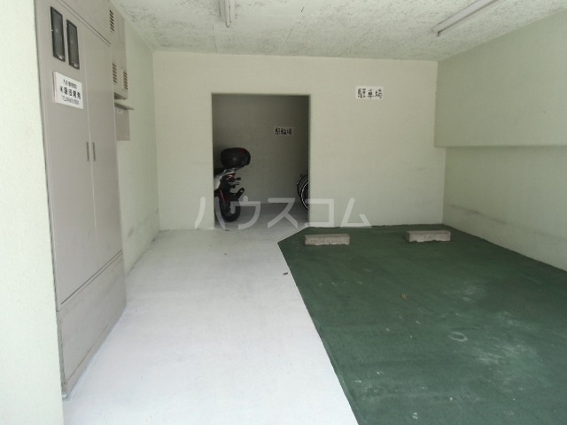 19/28 エントランス