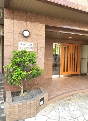 16/16 エントランス