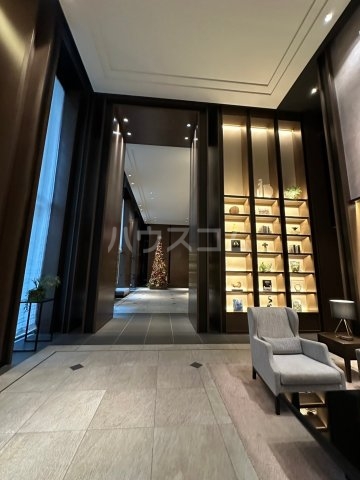 20/28 エントランス