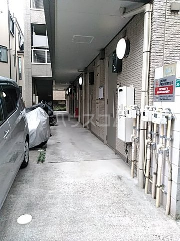 26/30 エントランス