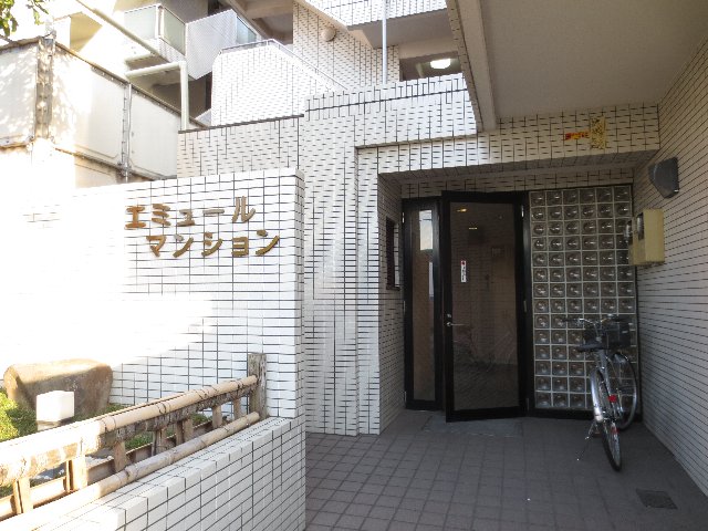 22/30 エントランス