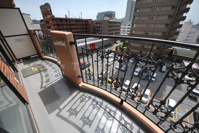 23/30 バルコニー