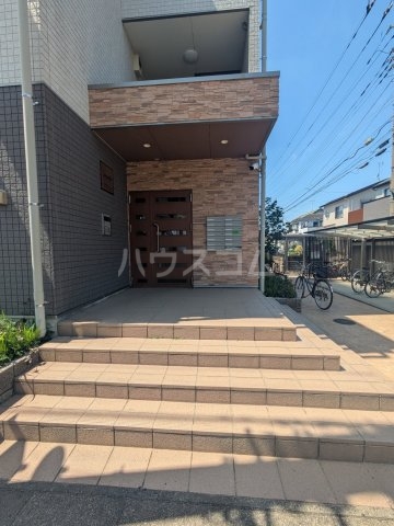 29/30 エントランス