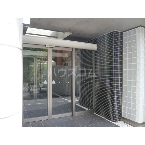 19/22 エントランス