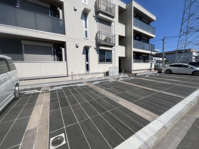 2/5 駐車場