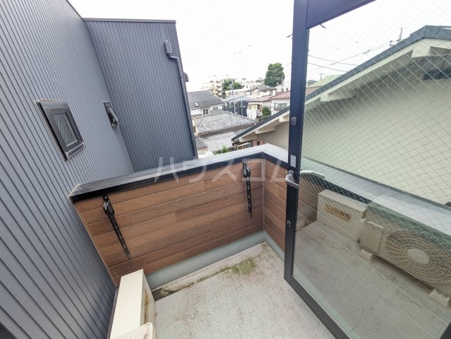 15/23 バルコニー