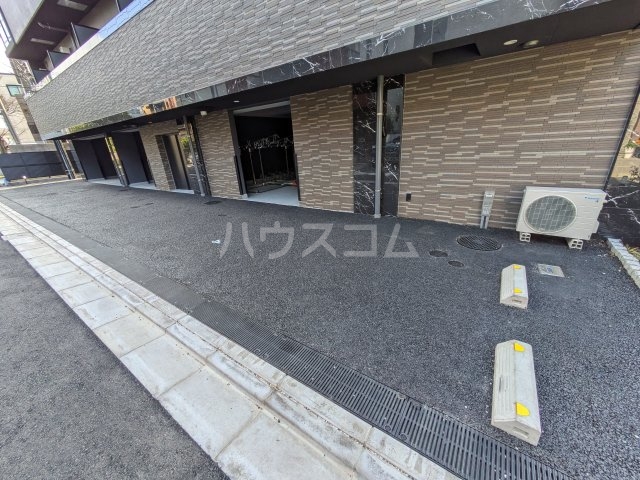 22/30 駐車場