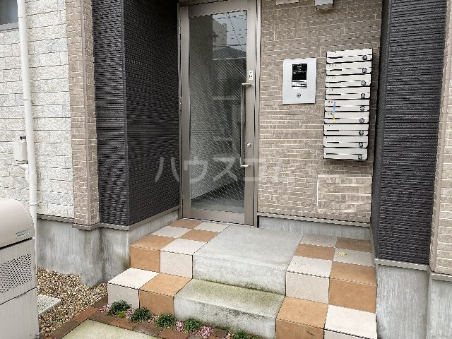 22/30 エントランス