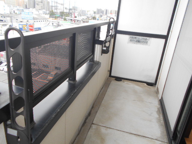 16/23 バルコニー