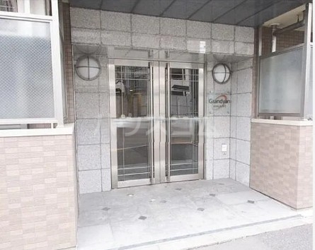 15/25 エントランス