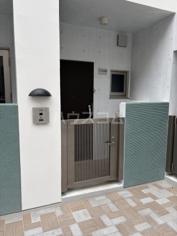 15/25 エントランス