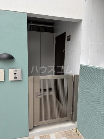 16/26 エントランス