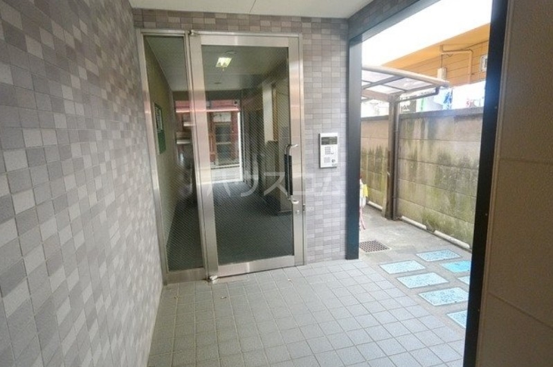 2/8 エントランス