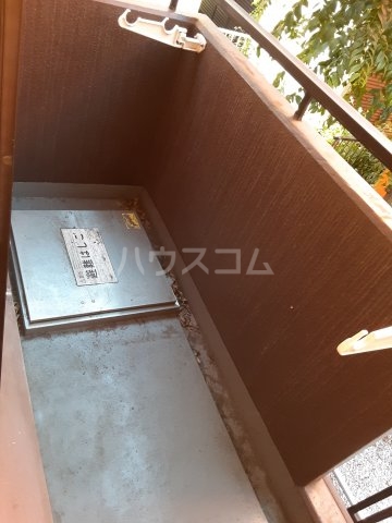 17/27 バルコニー