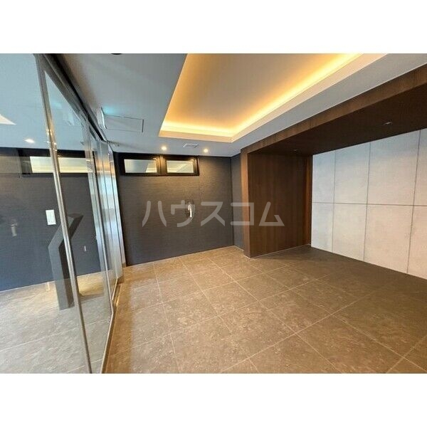 14/21 エントランス