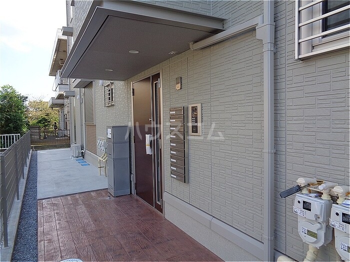 15/17 エントランス