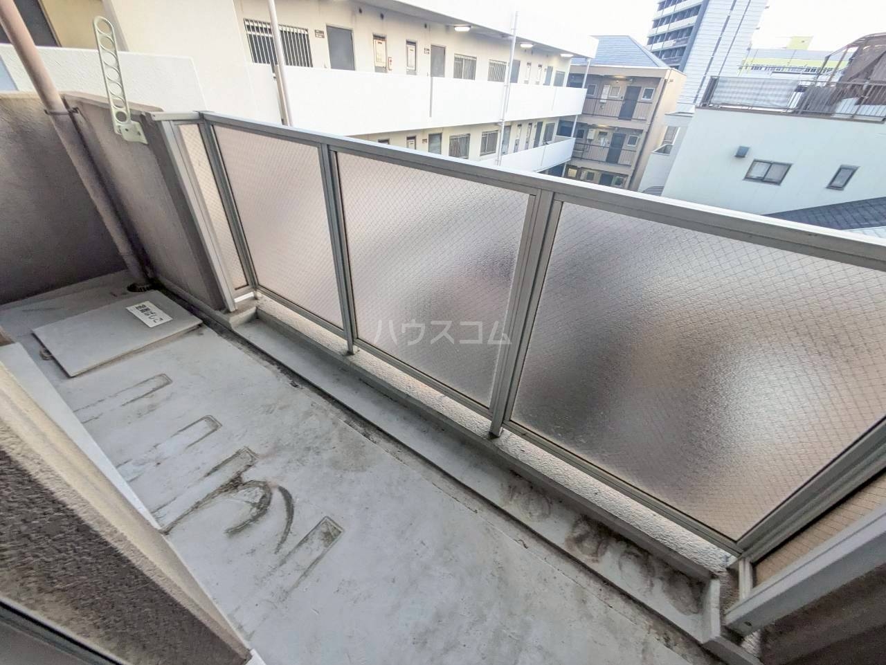 23/30 バルコニー