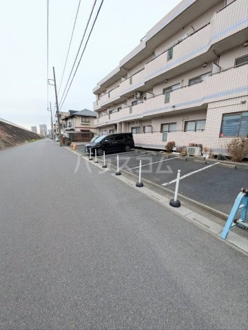 21/29 駐車場