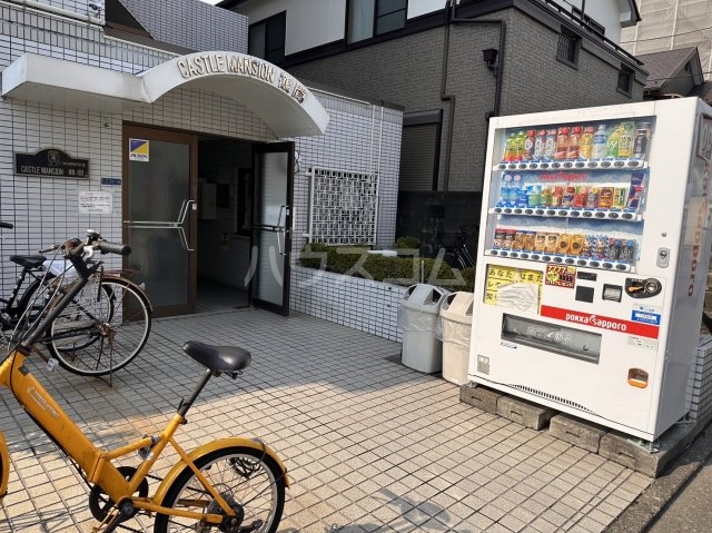 23/29 エントランス