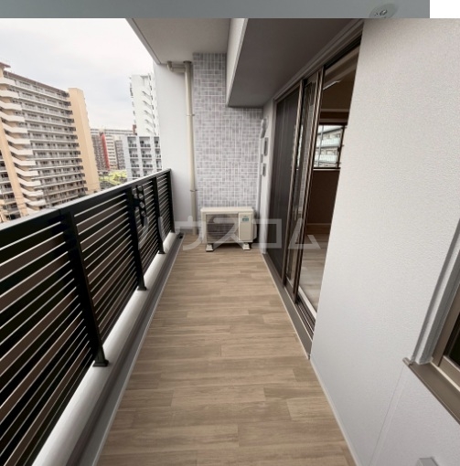 20/30 バルコニー