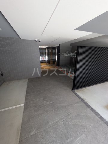 28/30 エントランス