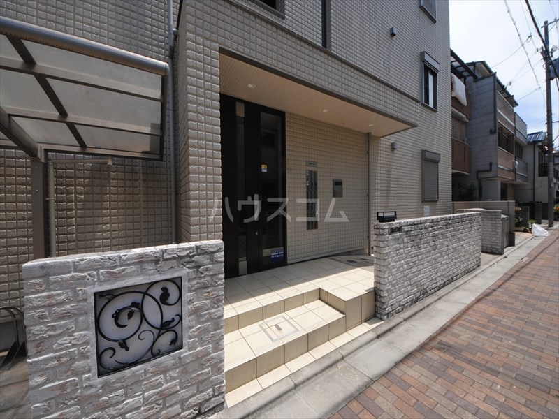 29/30 エントランス