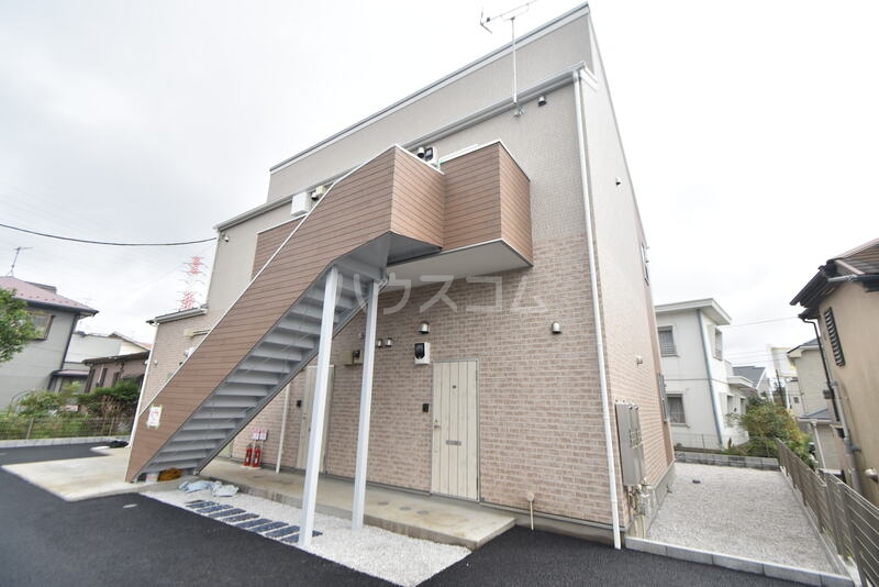 13/23 エントランス