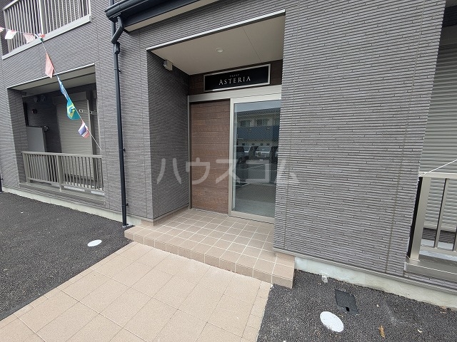 2/3 エントランス