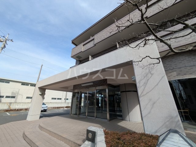 2/4 エントランス