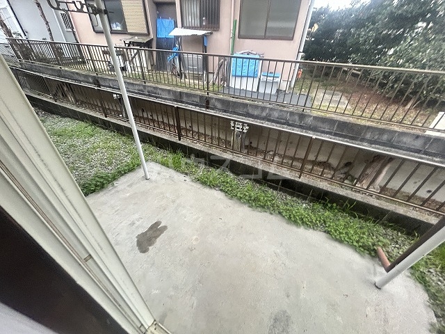 25/30 バルコニー