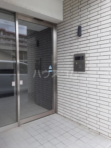 19/21 エントランス