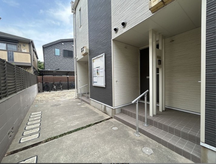 15/25 エントランス