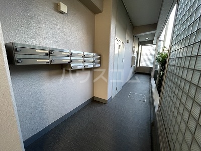 22/26 エントランス