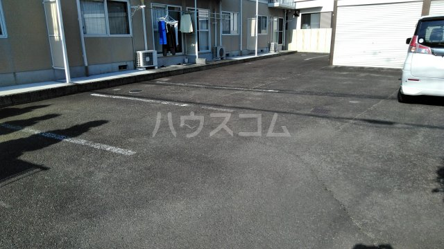 4/7 駐車場