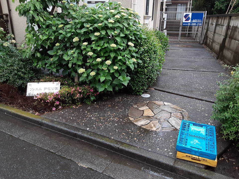 23/30 エントランス