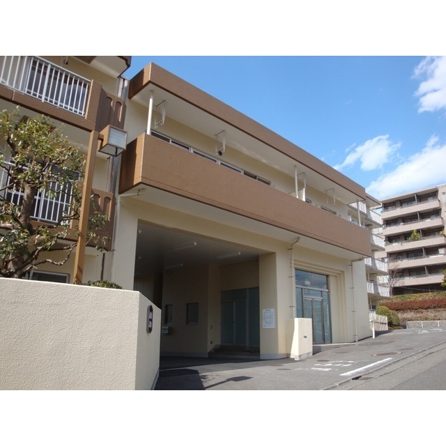 16/28 エントランス