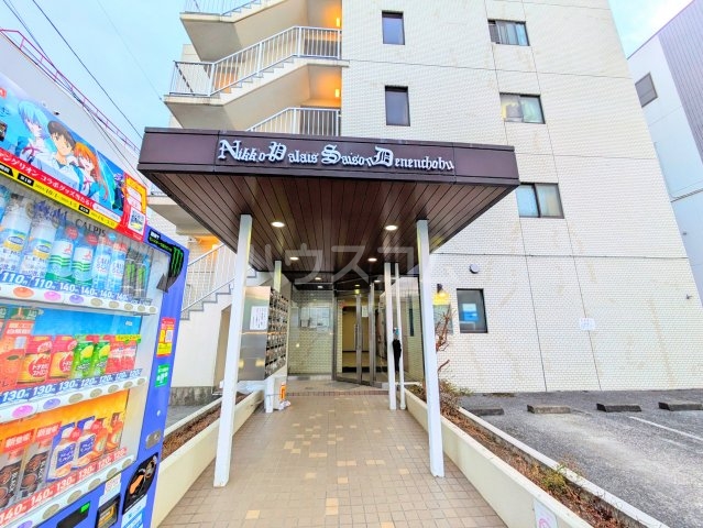 21/26 エントランス